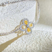 Natural Yellow Diamond Clover Bracelet D0.40ct d1.65ct. 18K